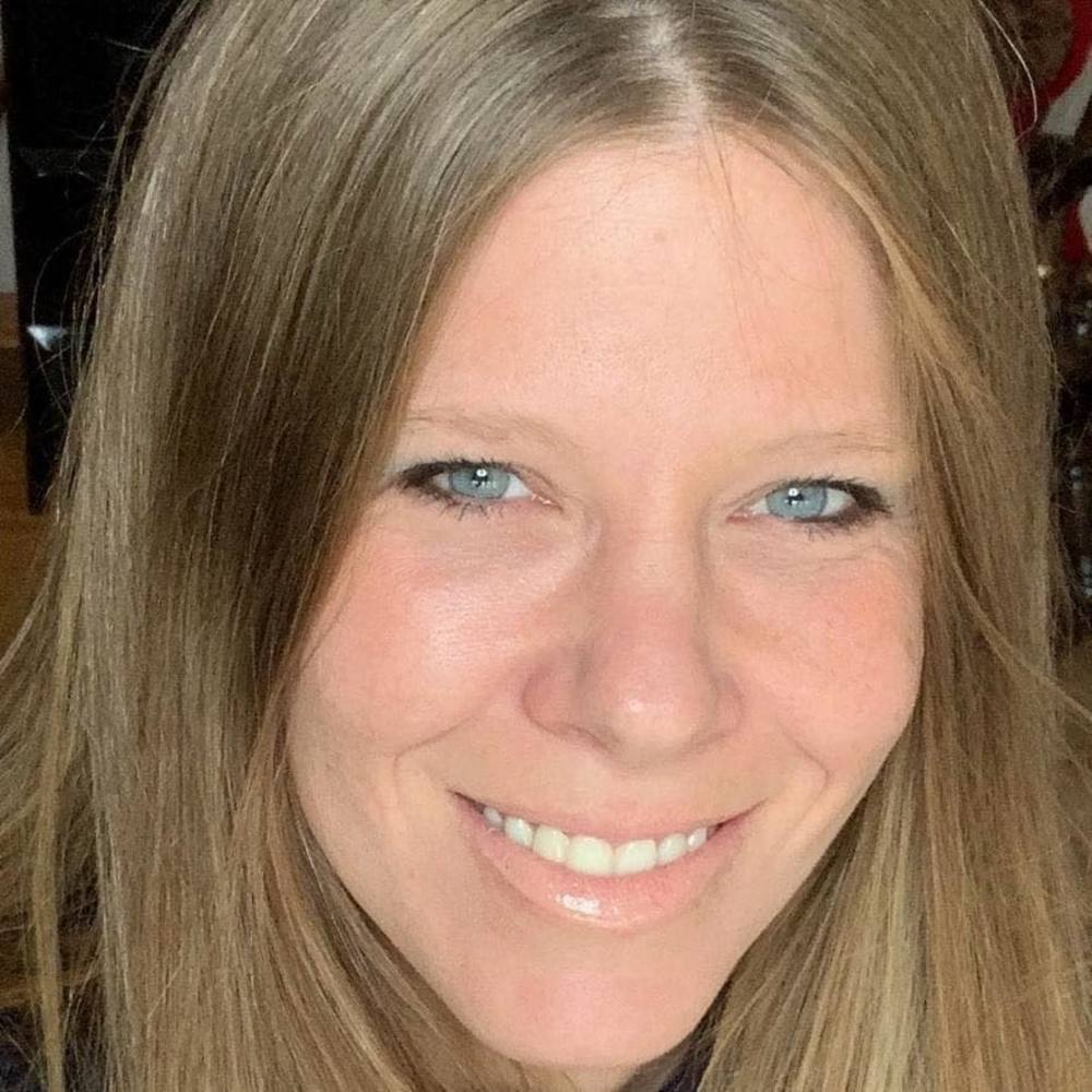 Meet your Posher, Holly